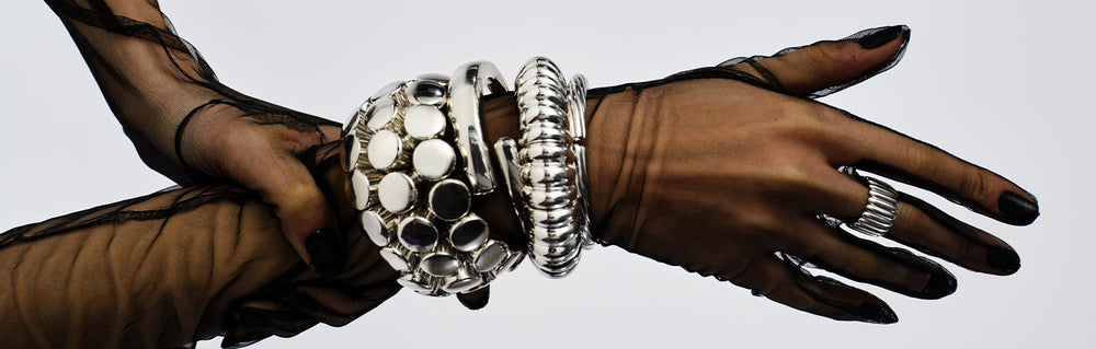 How to wear a bracelet and watch? Our styling tips